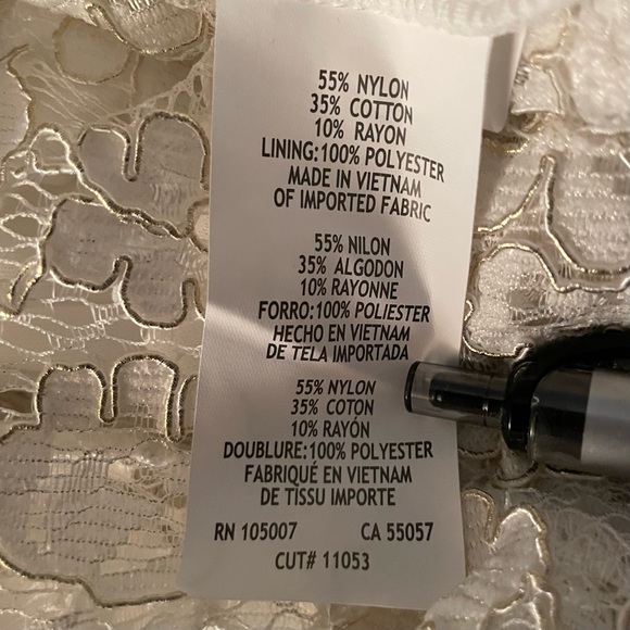 NWT Marina Lace Dress, Size 10, Ivory w/ slight gold lace - Picture 7 of 9